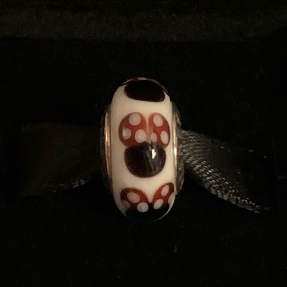 Minnie Mouse Pandora Bead
